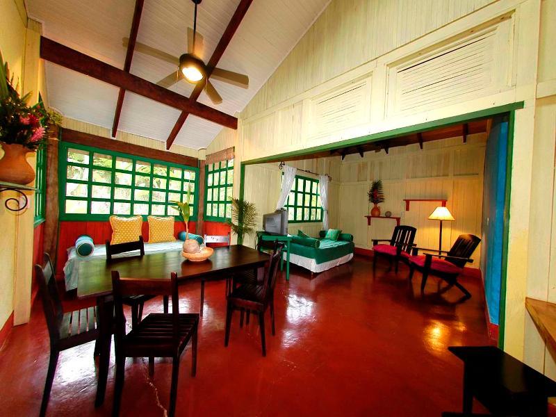Hotel Villas Gaia อูวีตา ภายนอก รูปภาพ