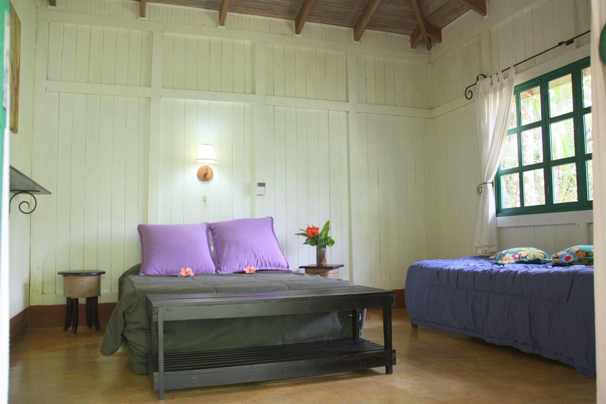 Hotel Villas Gaia อูวีตา ภายนอก รูปภาพ