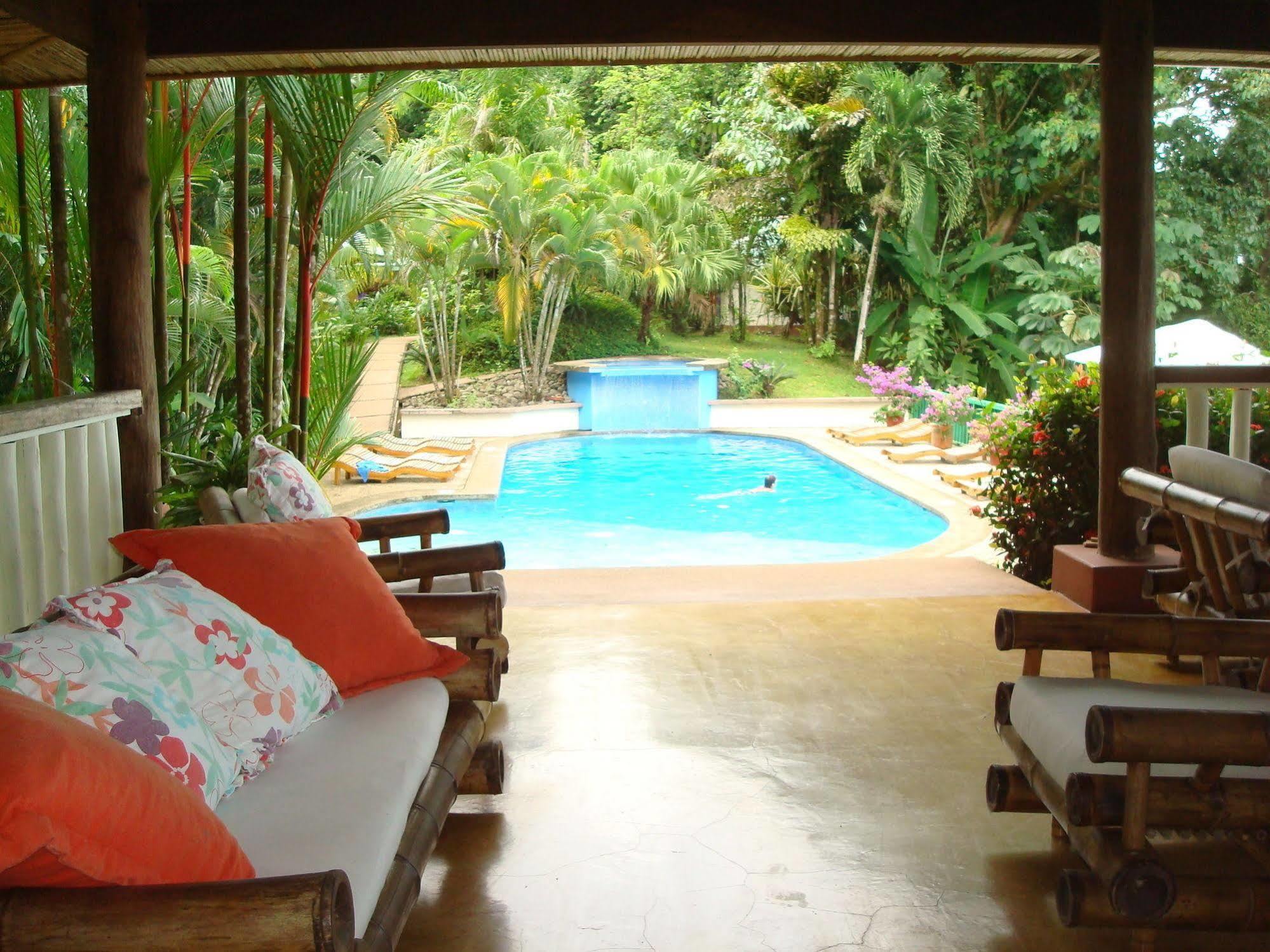 Hotel Villas Gaia อูวีตา ภายนอก รูปภาพ