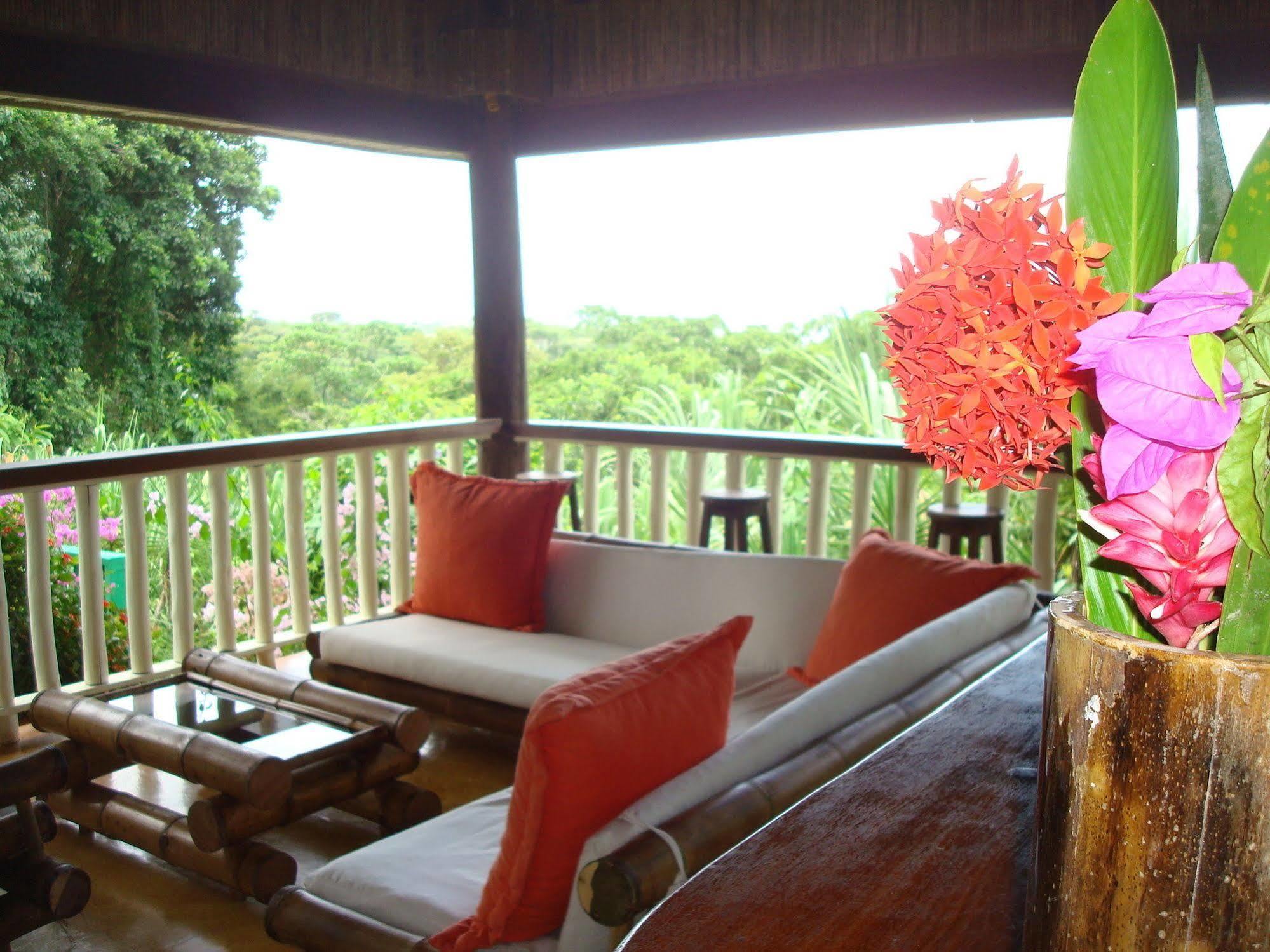 Hotel Villas Gaia อูวีตา ภายนอก รูปภาพ